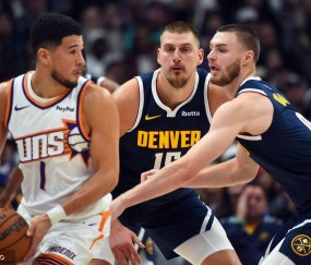 约基奇14+14+15布克空砍31分 掘金射日首胜