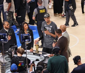 你是什么MVP？文班亚马力压亚历山大 斩获西部决赛MVP